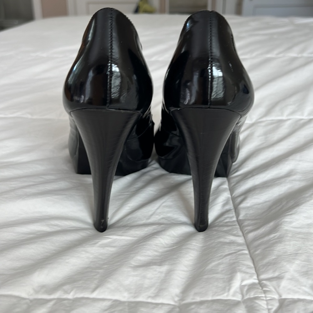 Charles Nolan Hailey Pump - Picture 4 of 8